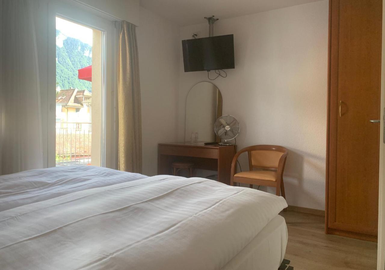 Hotel Du Quai Вильнёв Экстерьер фото